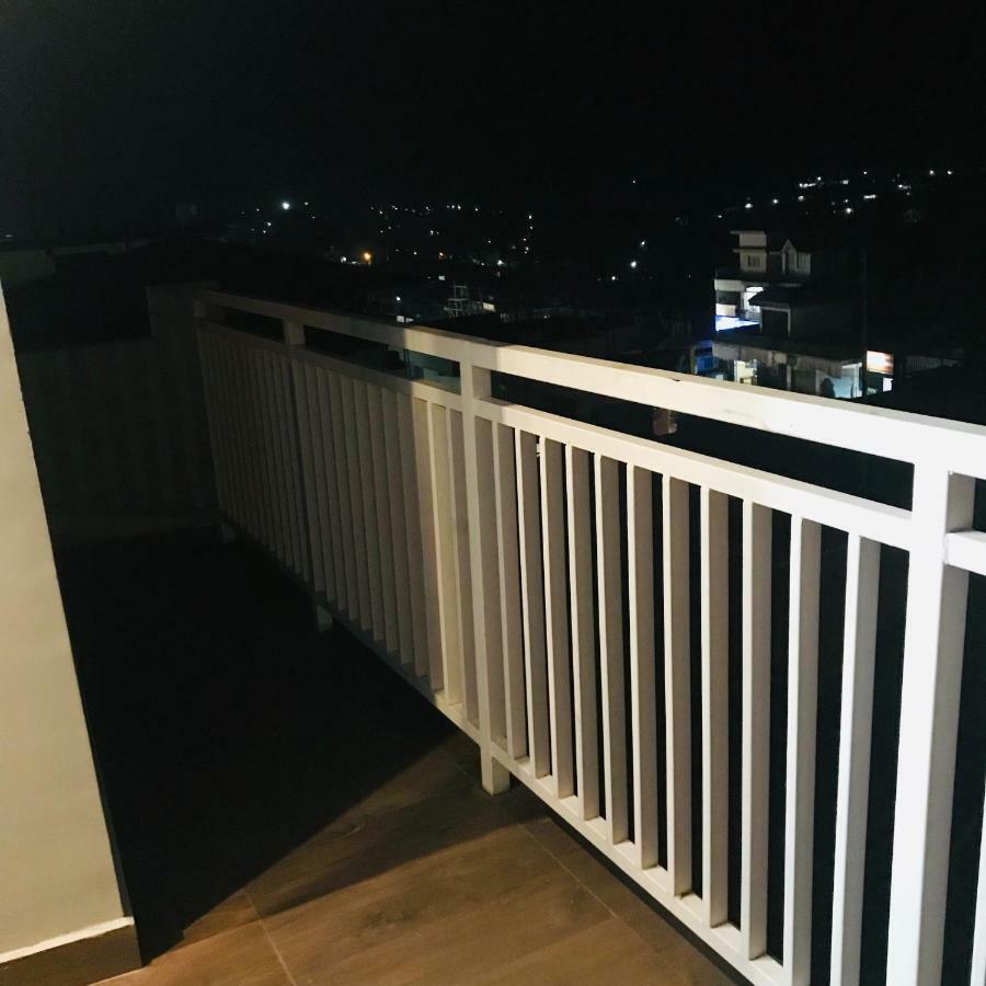Sharada Residency Hotel Somvārpet Kültér fotó